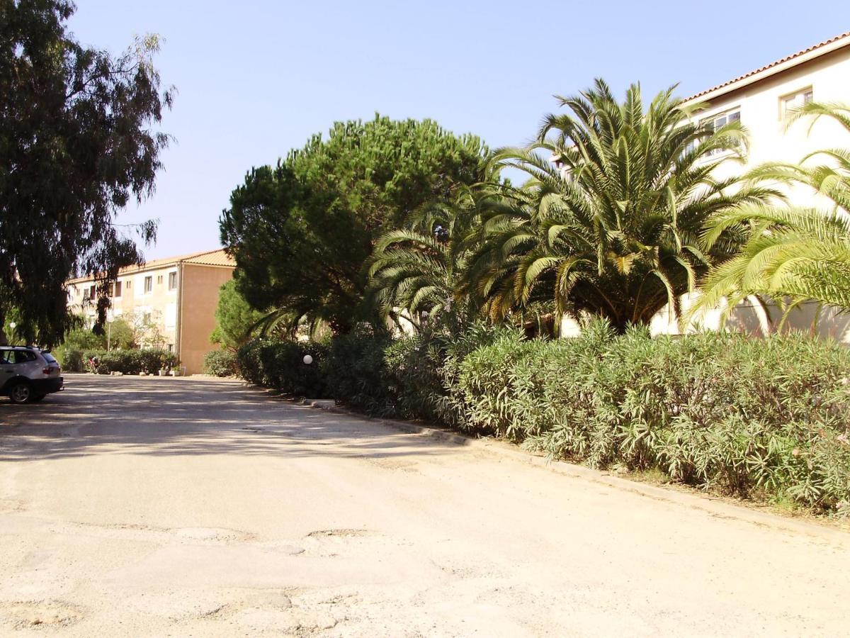 Appartement F1 Calvi A 150 Metres De La Plage Exteriör bild